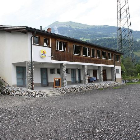 Sporti Grusch Hostel Buitenkant foto