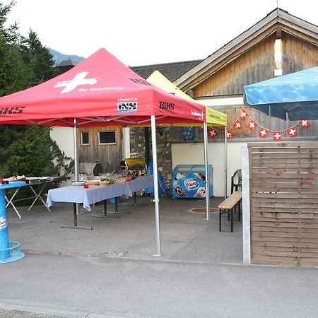 Sporti Grusch Hostel Buitenkant foto