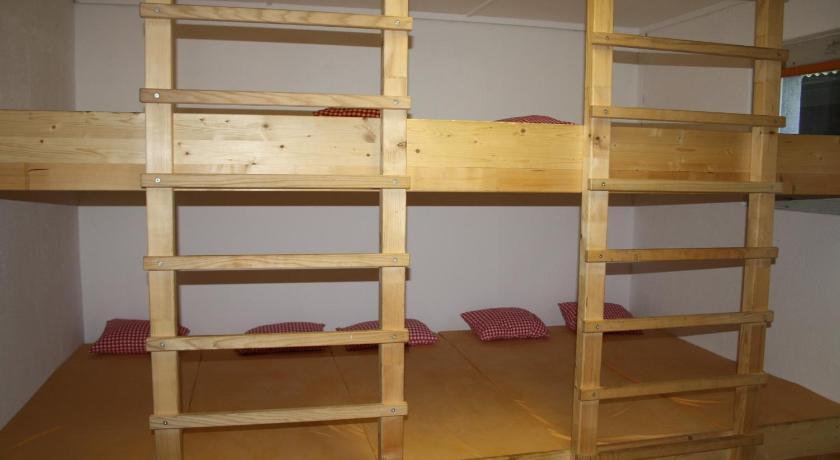 Sporti Grusch Hostel Kamer foto